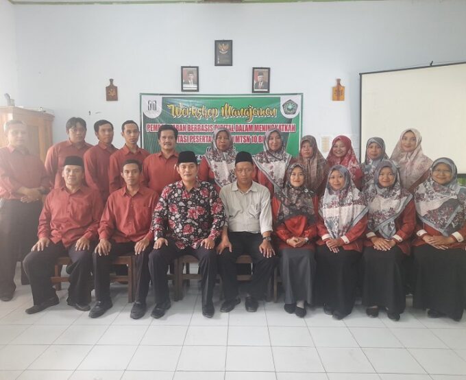 MTsN 10 Blitar Menjadi Tuan Rumah Workshop Manajemen UIN SATU Tulungagung
