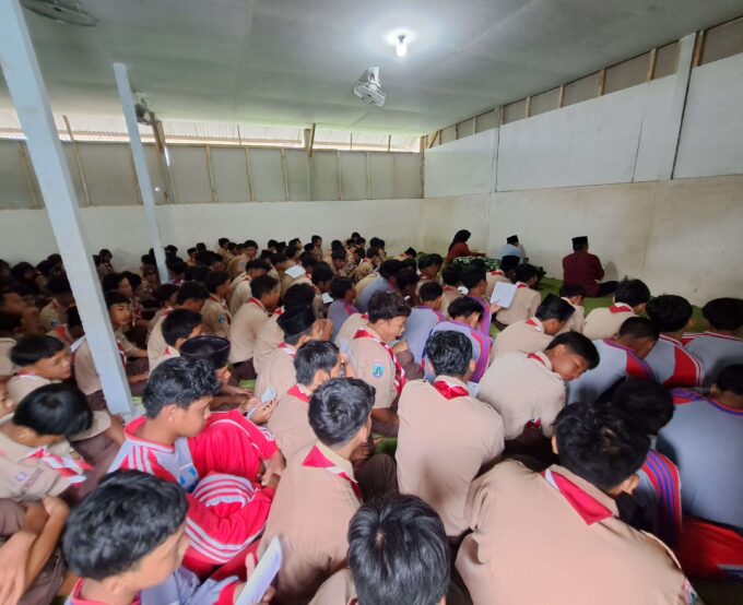 Doa Bersama dan Istighosah: Semangat untuk Kontingen PORSENI 2025 MTsN 10 Blitar