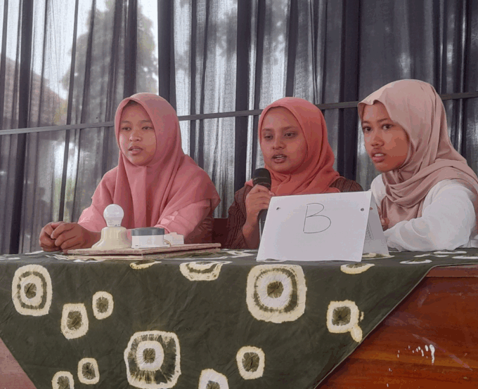 MTsN 10 Blitar Gelar Lomba Cerdas Cermat Sejarah Blitar dalam Rangka Harlah ke-7