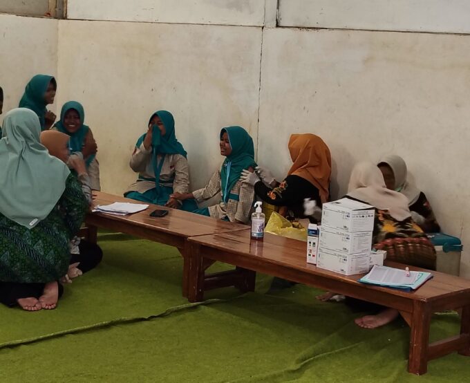 MTsN 10 Blitar Gelar Skrining “Imunisasi Kejar HPV” Bersama UPT Puskesmas Ponggok