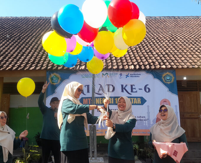 Pembukaan MILAD ke-6 MTsN 10 Blitar Meriah dan Penuh Semangat