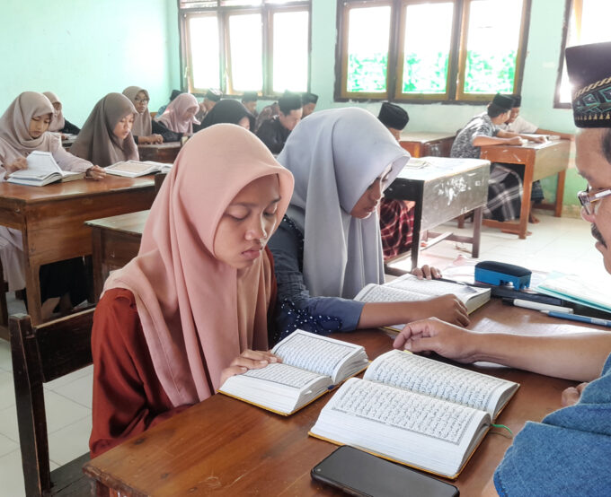 Pondok Ramadhan MTsN 10 Blitar Hadirkan Rangkaian Kegiatan Keagamaan yang Penuh Makna