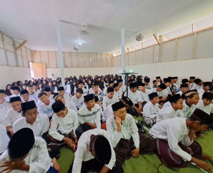 MTsN 10 Blitar Gelar Pondok Ramadhan 1446 H dengan Berbagai Kegiatan Keagamaan