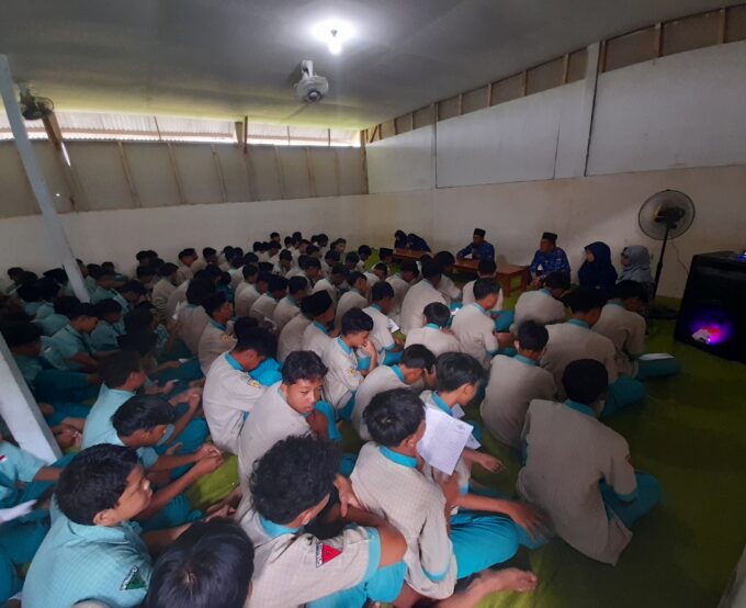 MTsN 10 Blitar Gelar Istighosah dan Doa Bersama Jelang Ujian Madrasah Kelas IX