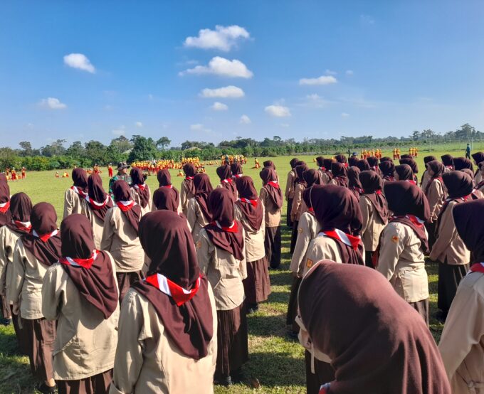 MTsN 10 Blitar Gelar Pelatihan Baris-Berbaris untuk Kelas VIII dan IX