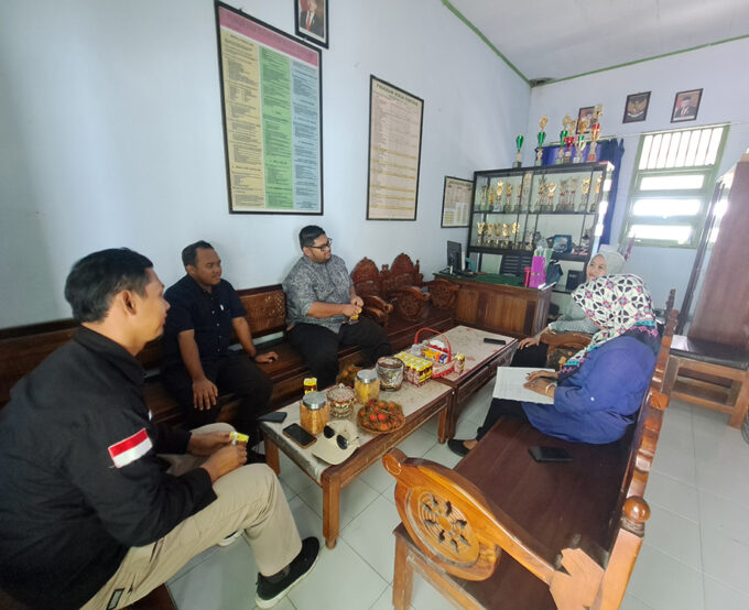 MTsN 10 Blitar Lakukan Penandatanganan Berkas Kelengkapan Sertipikat Tanah bersama BPN dan Kemenag Kabupaten Blitar