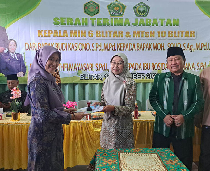 MTsN 10 Blitar Lakukan Serah Terima Jabatan Kepala Madrasah dalam Acara Khidmat