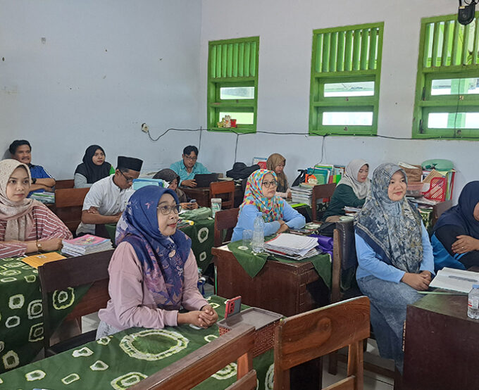 MTsN 10 Blitar Ikuti Kajian Ramadhan Virtual Kankemenag Kabupaten Blitar